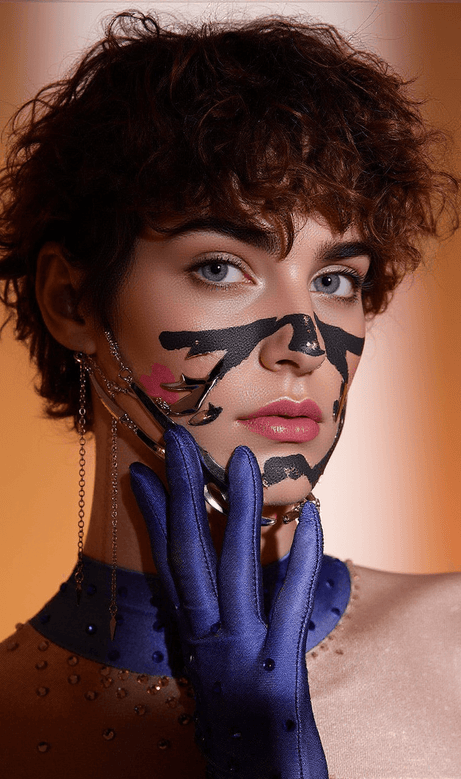 Liam Fringe Metallic Mask