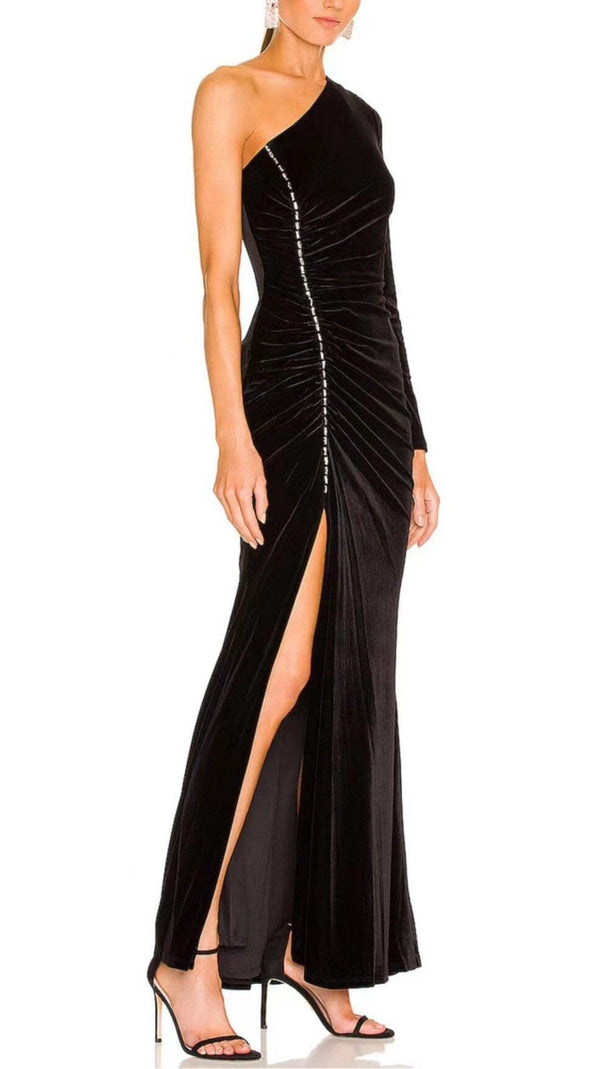 AIIZIE VELVET DIAMOND ONE SHOULDER SPLIT MAXI DRESS IN BLACK - product image