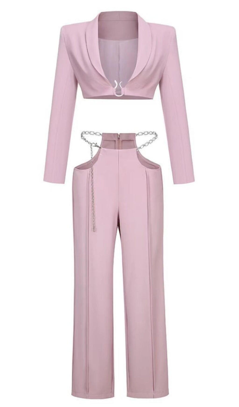 SNAKE BUCKLE WAISTBAND SUIT IN PINK