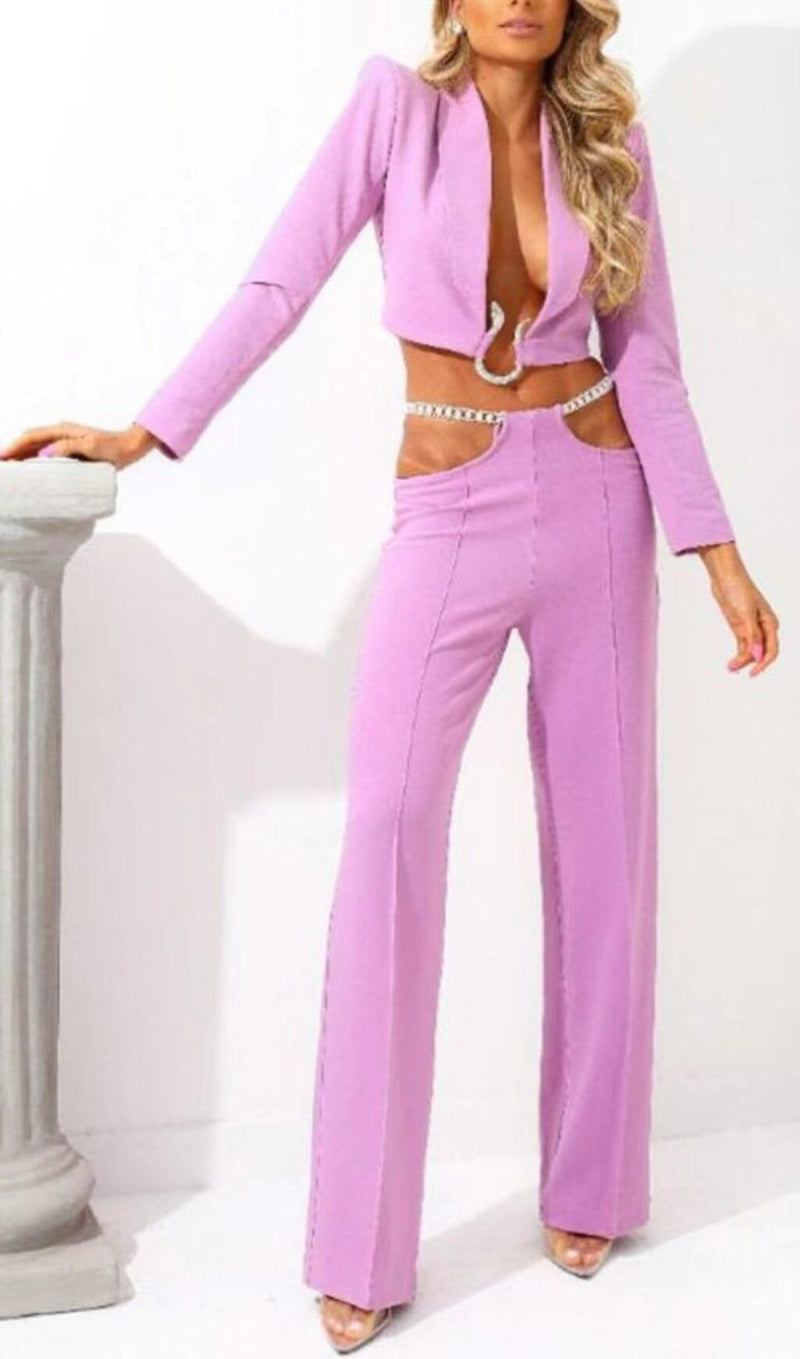 SNAKE BUCKLE WAISTBAND SUIT IN PINK