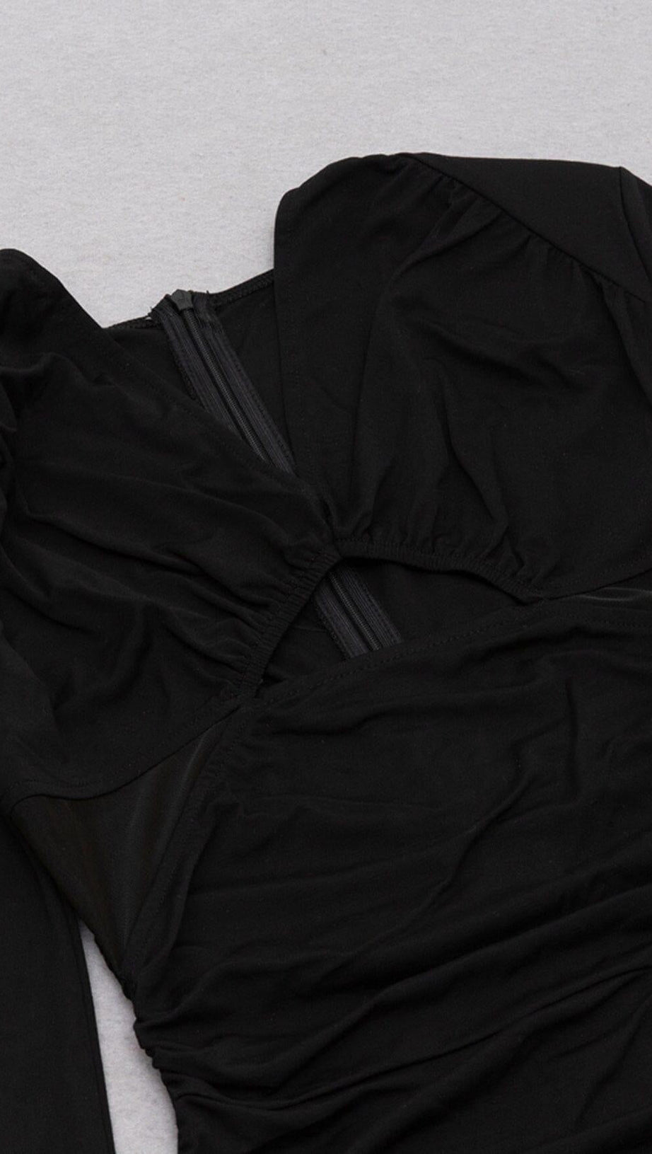 LONG SLEEVED V NECK PLEATED MIDI DRESS IN BLACK