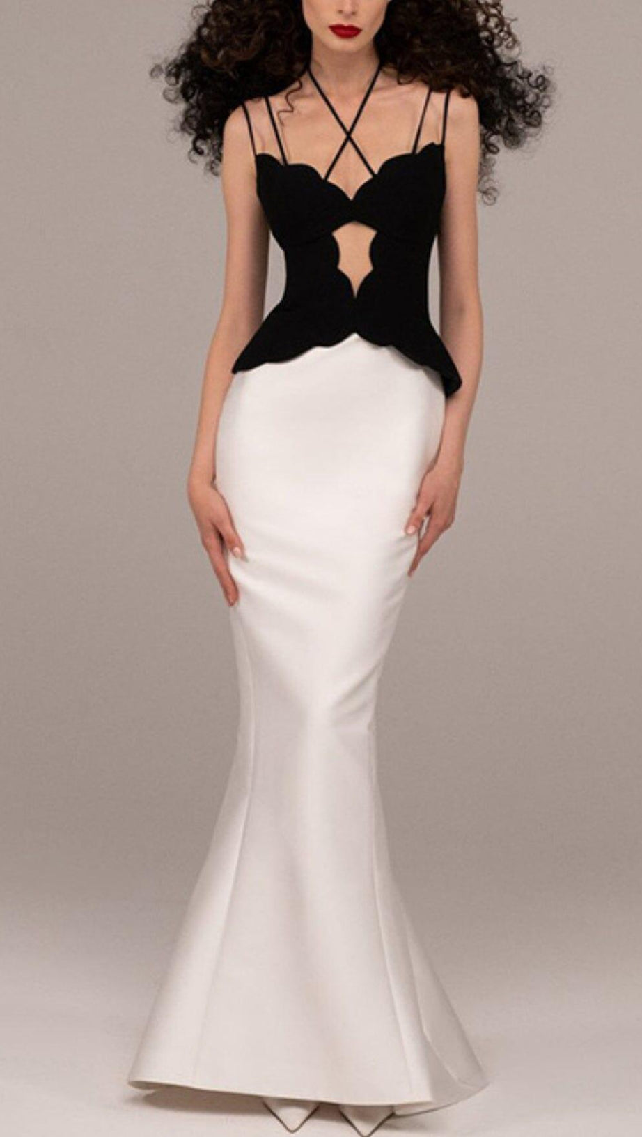 SKINNY SUSPEND DER MERMAID DRESS IN BLACK AND WHITE
