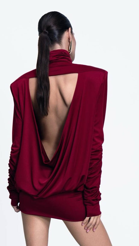 ALESTAIR BACKLESS RUCHED MINI DRESS IN RED