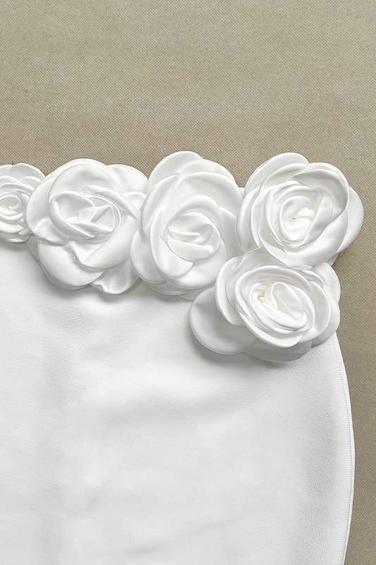 ABITO BIANCO A FIORI