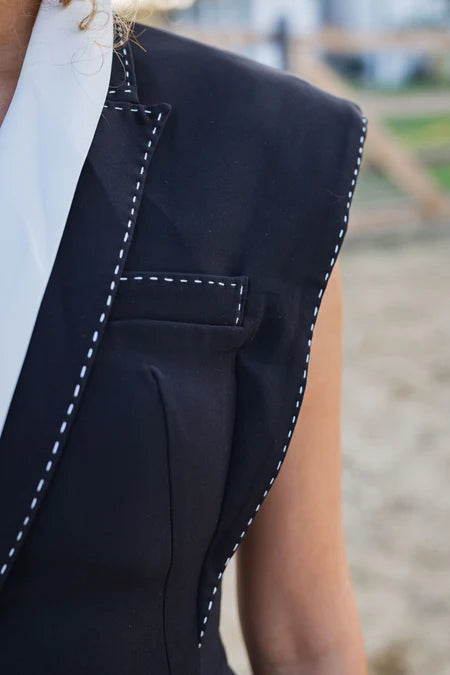 SHOULDER PAD BLACK MINI DRESS