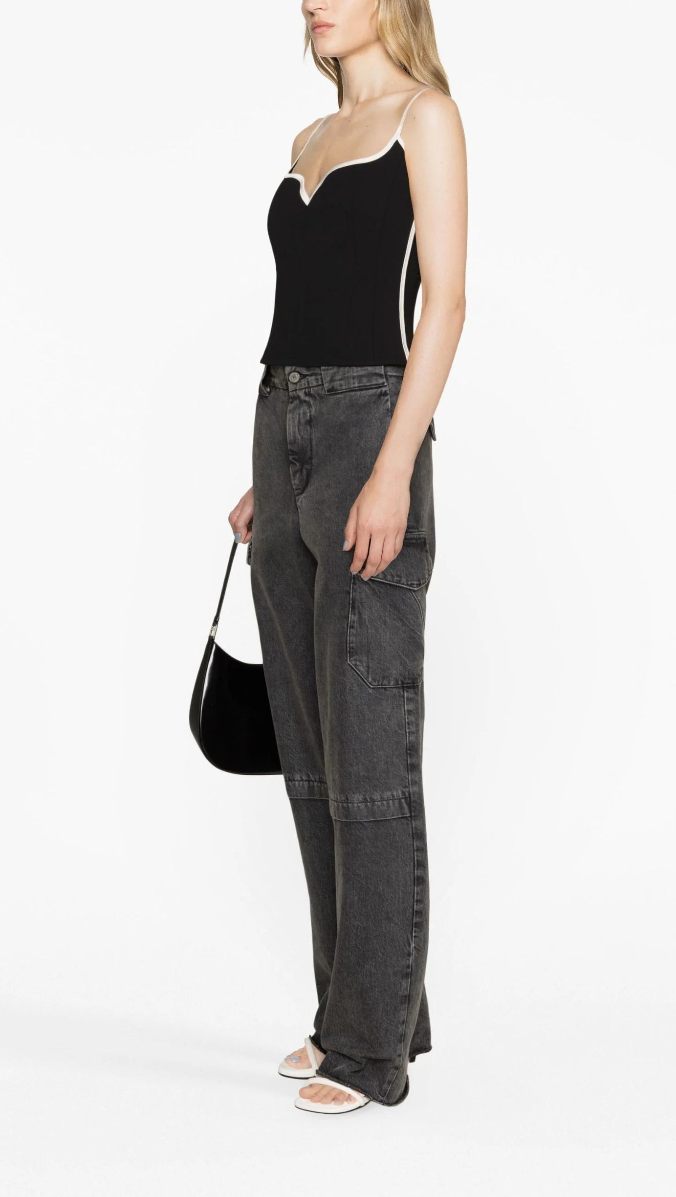 BLACK HEART SINGLET CONTRAST-TRIM TOP