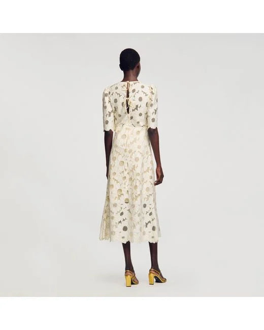 RITA DAISY GOLDENES MIDIKLEID MIT GUIPURE-AUSSCHNITT