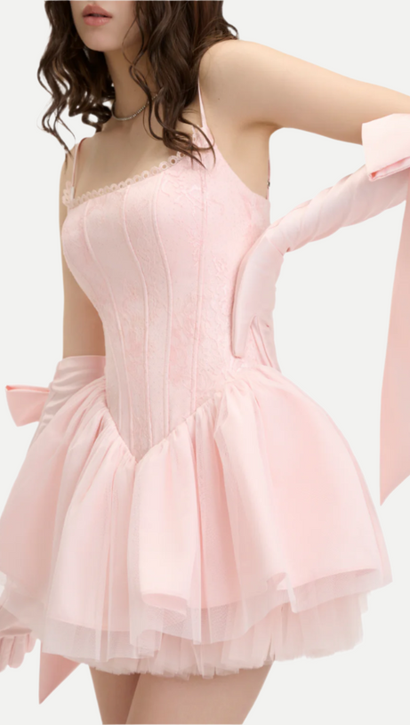 MINI ABITO SCOLLO A SCHIENA CON FIOCCO IN PIZZO CELESTE ROSA