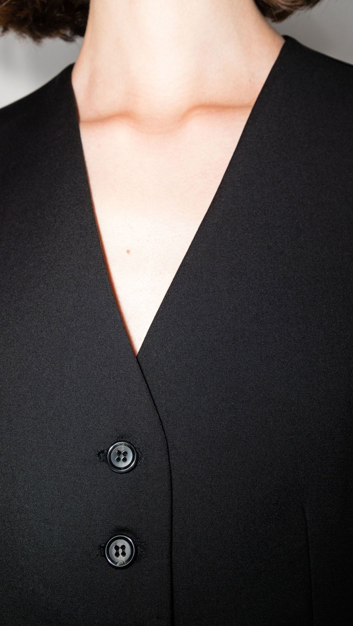 AIIZIE BLACK GELSO WAISTCOAT - product image