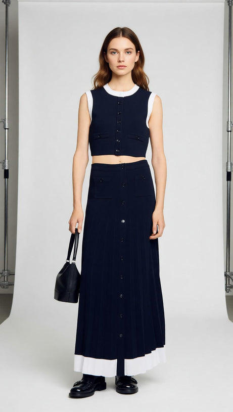 Elegant Two-Tone Cropped Knit Top | Sleeveless Button-Front with Contrast Trim