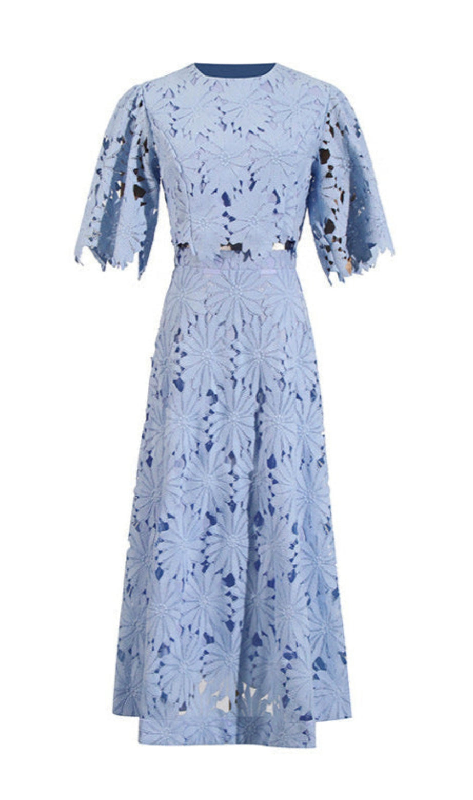 Completo due pezzi con top ricamato in pizzo e gonna lunga in blu