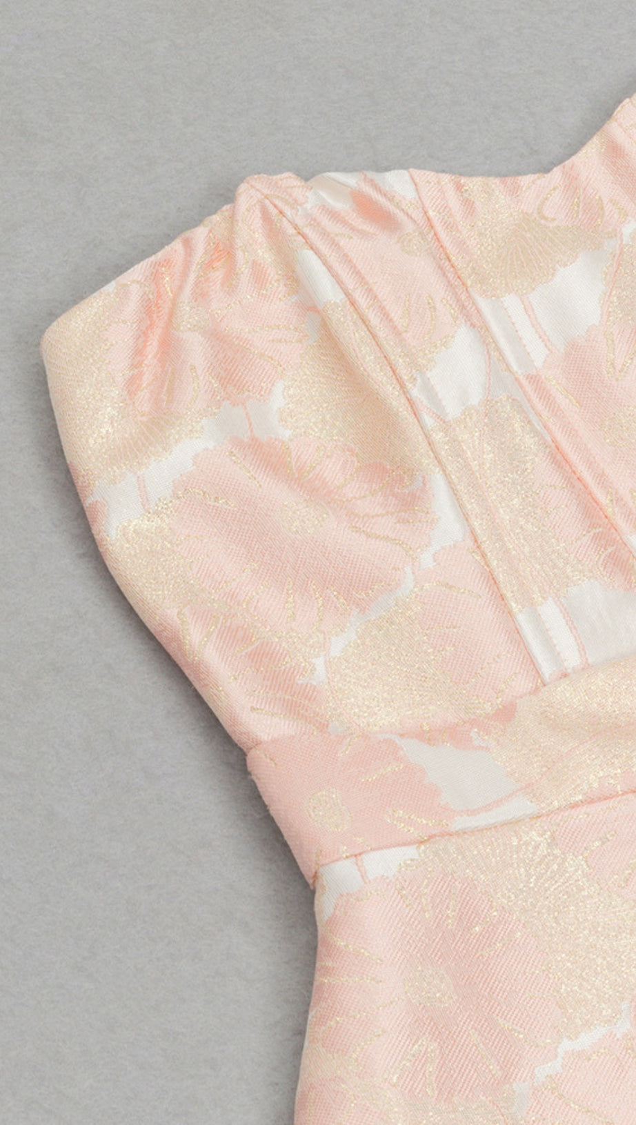 Florale Jacquard-Schleife – Midikleid mit Gürtel in Hellrosa