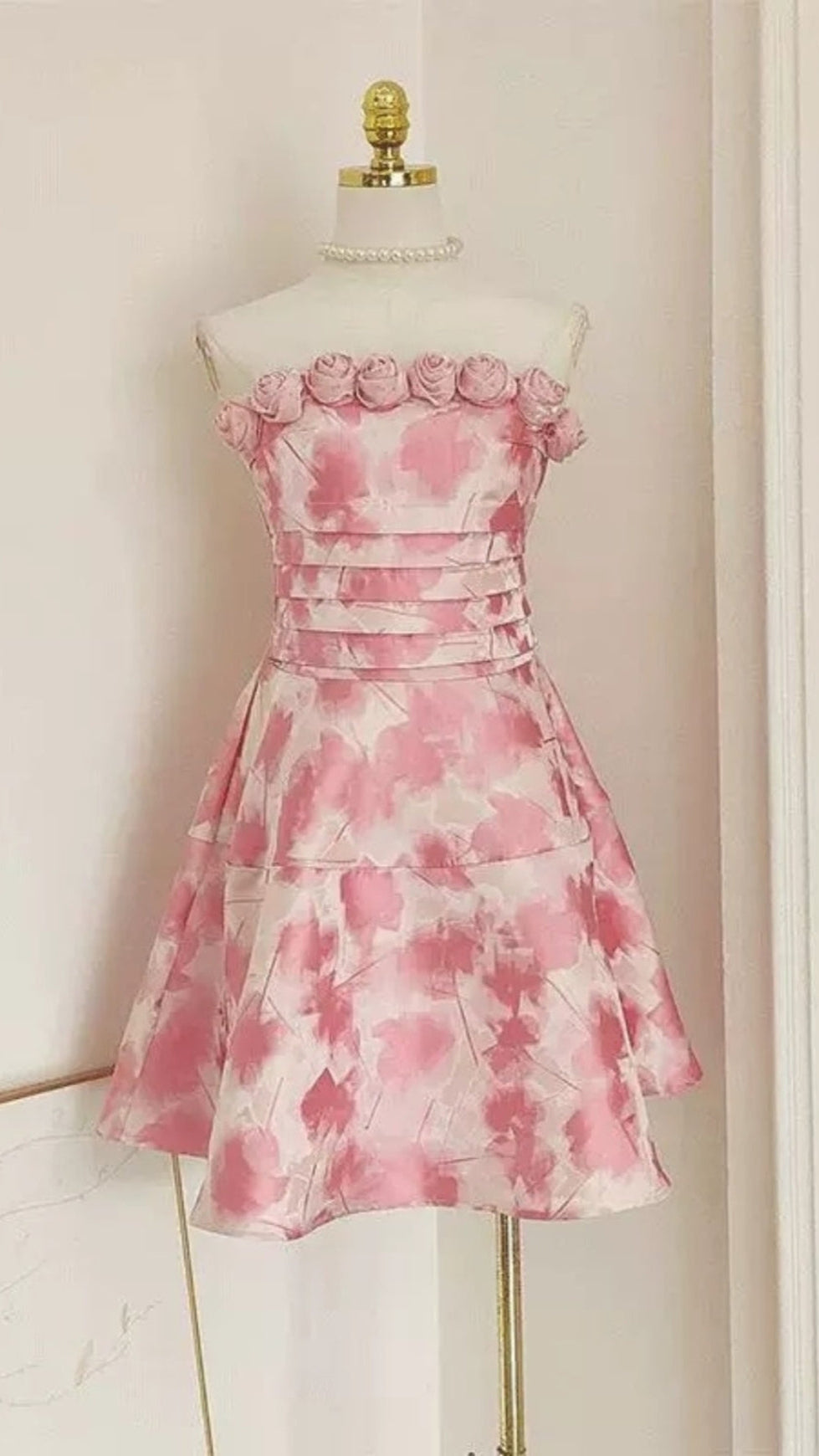 3D FLORAL JACQUARD MINI DRESS IN PINK