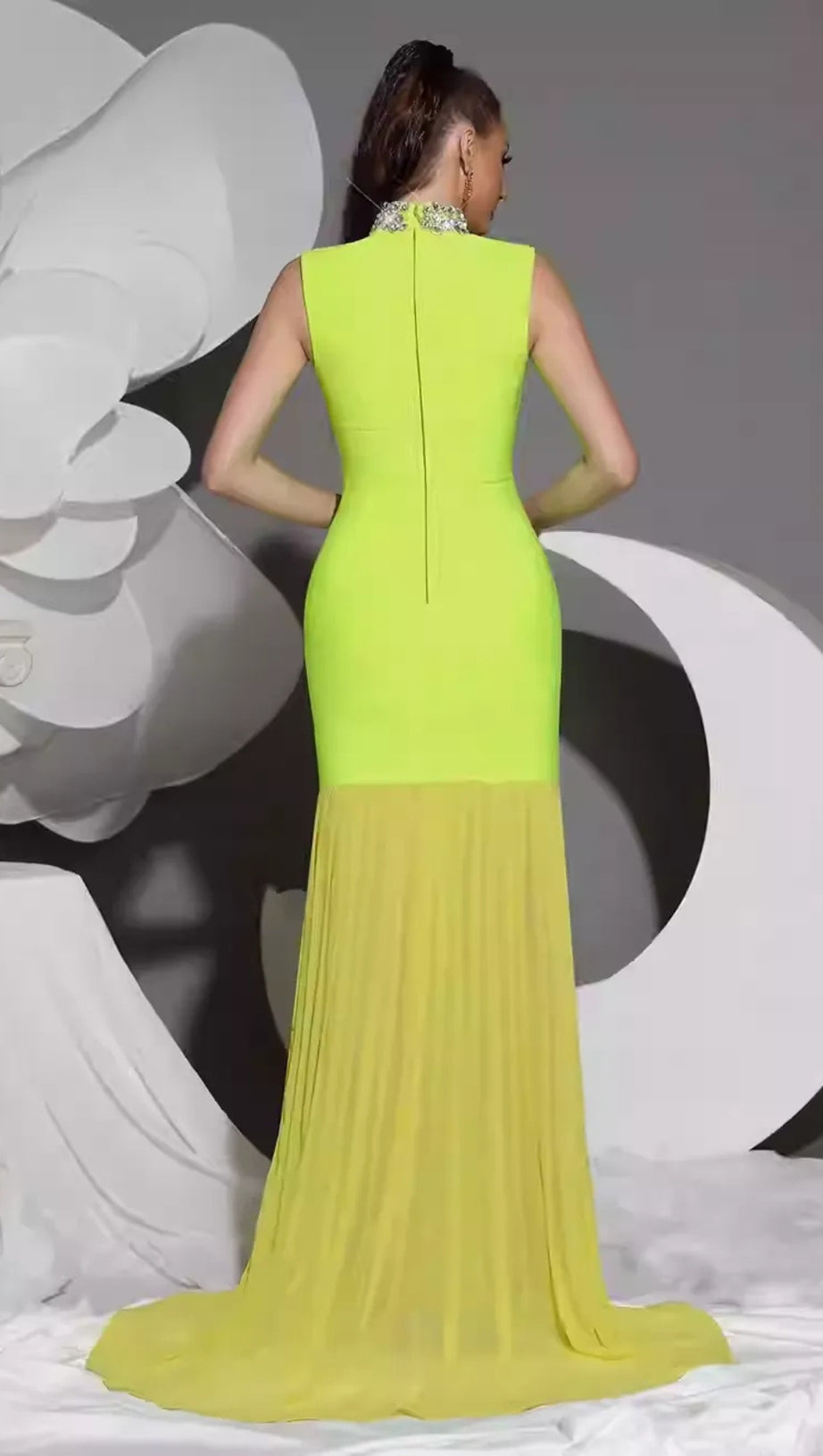 AMY MESH STITCHING DIAMOND HIGH COLLAR BANDAGE MAXI DRESS IN GREEN