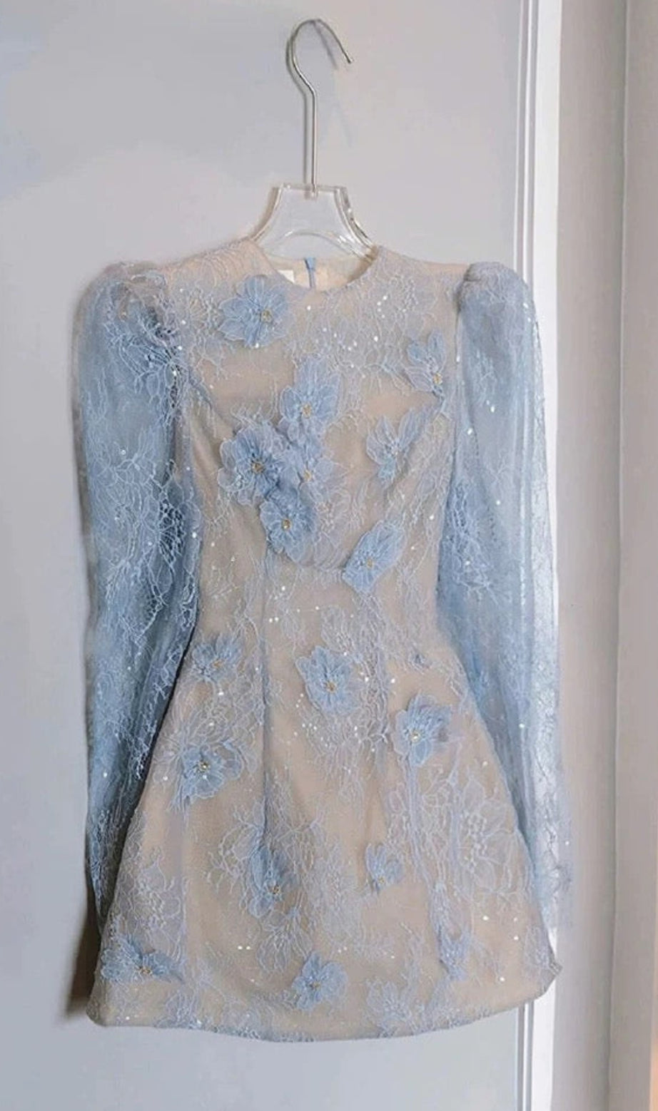 AMY LACE MINI DRESS IN BLUE