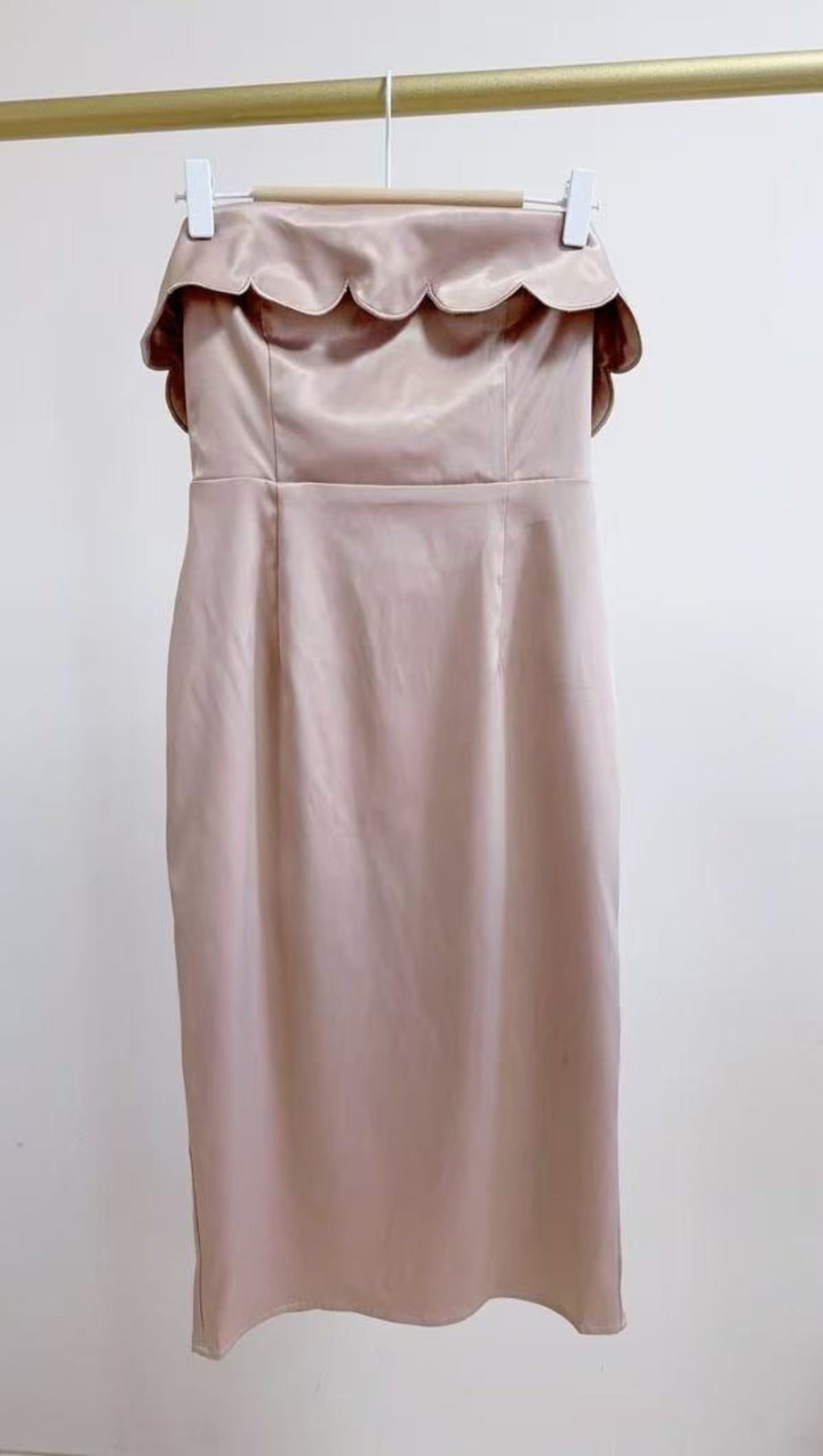 AURELIE SCALLOPED DETAIL TUBE MIDI DRESS