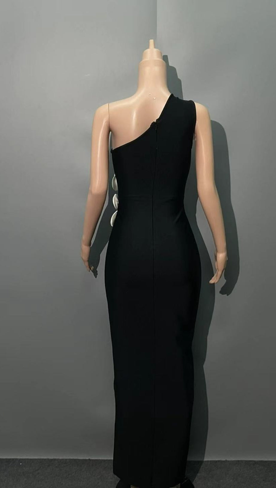 BLACK HELOISE FLOWERS SLIT ONE SHOULDER BANDAGE MAXI DRESS