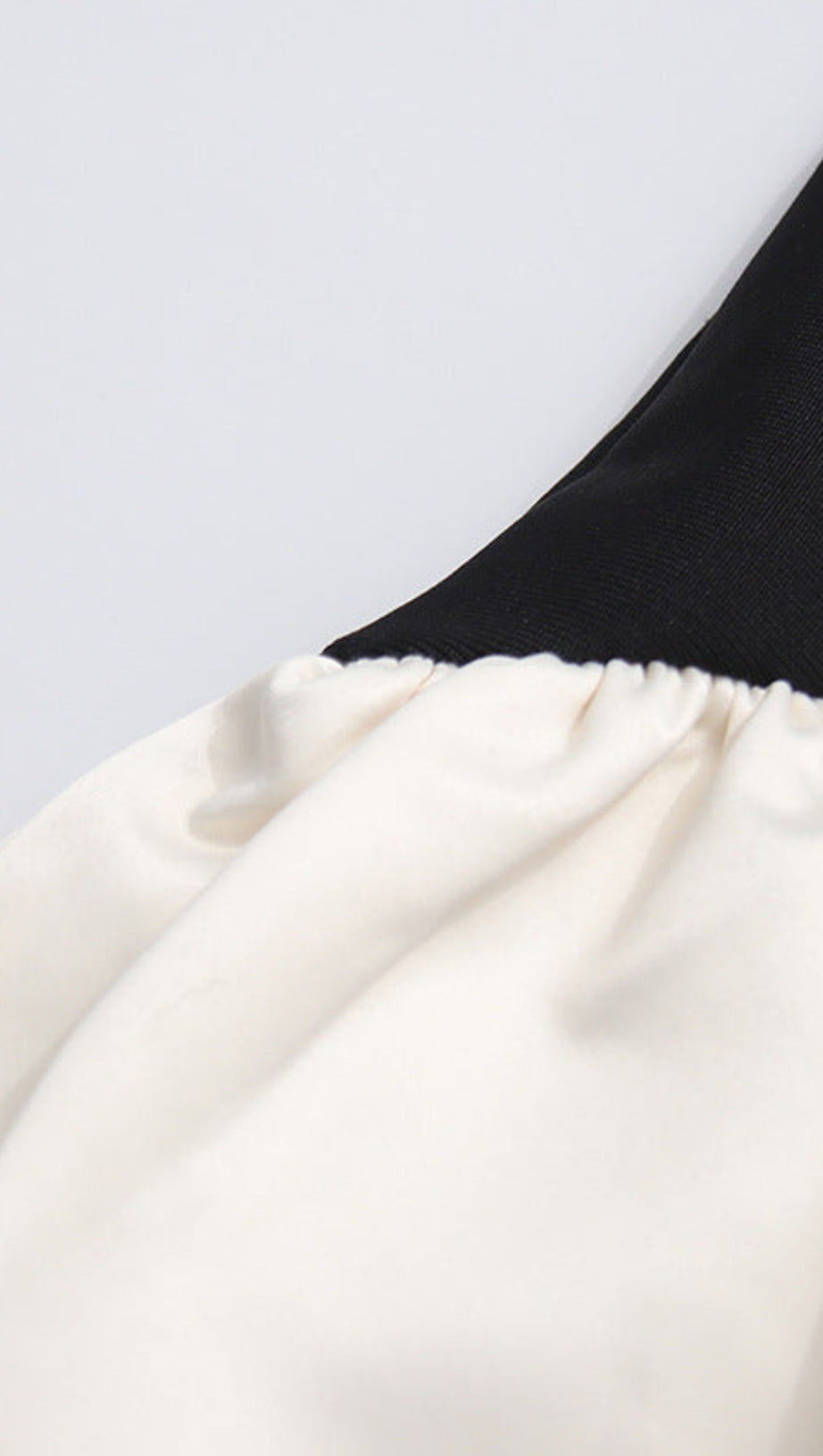 LYUBA ABITO CORTO CON BENDAGGI A CONTRASTO DI COLORI E FIORI 3D