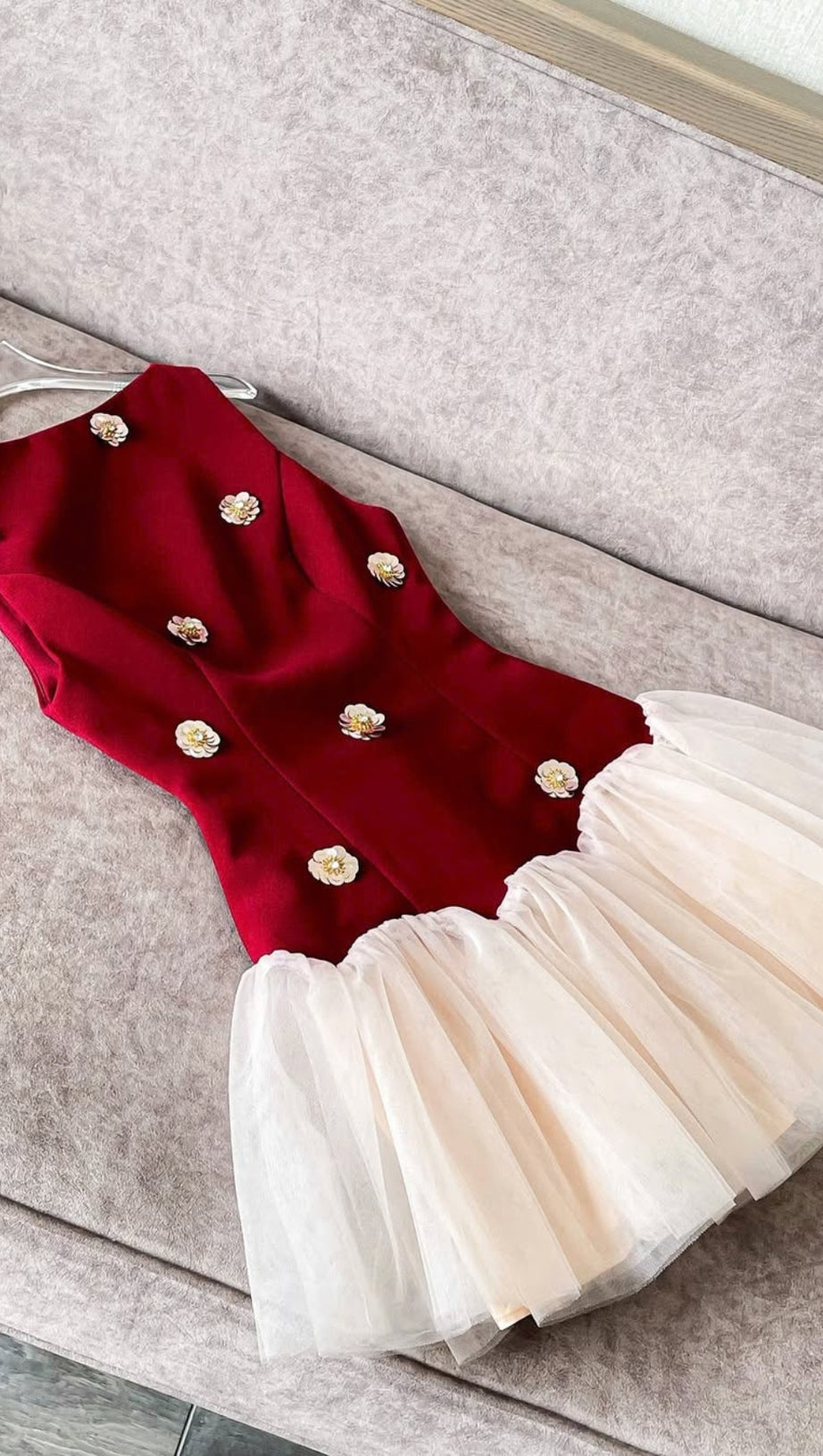 BERYL 3D FLOWER PATCHWORK TULLE MINI DRESS IN RED