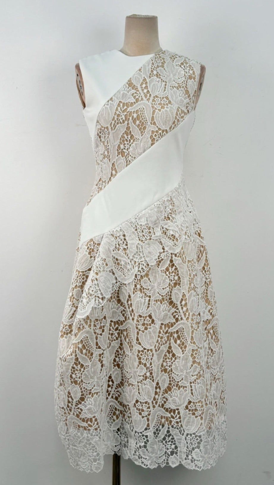 A-LINE JEWEL NECK LACE MIDI DRESS IN WHITE
