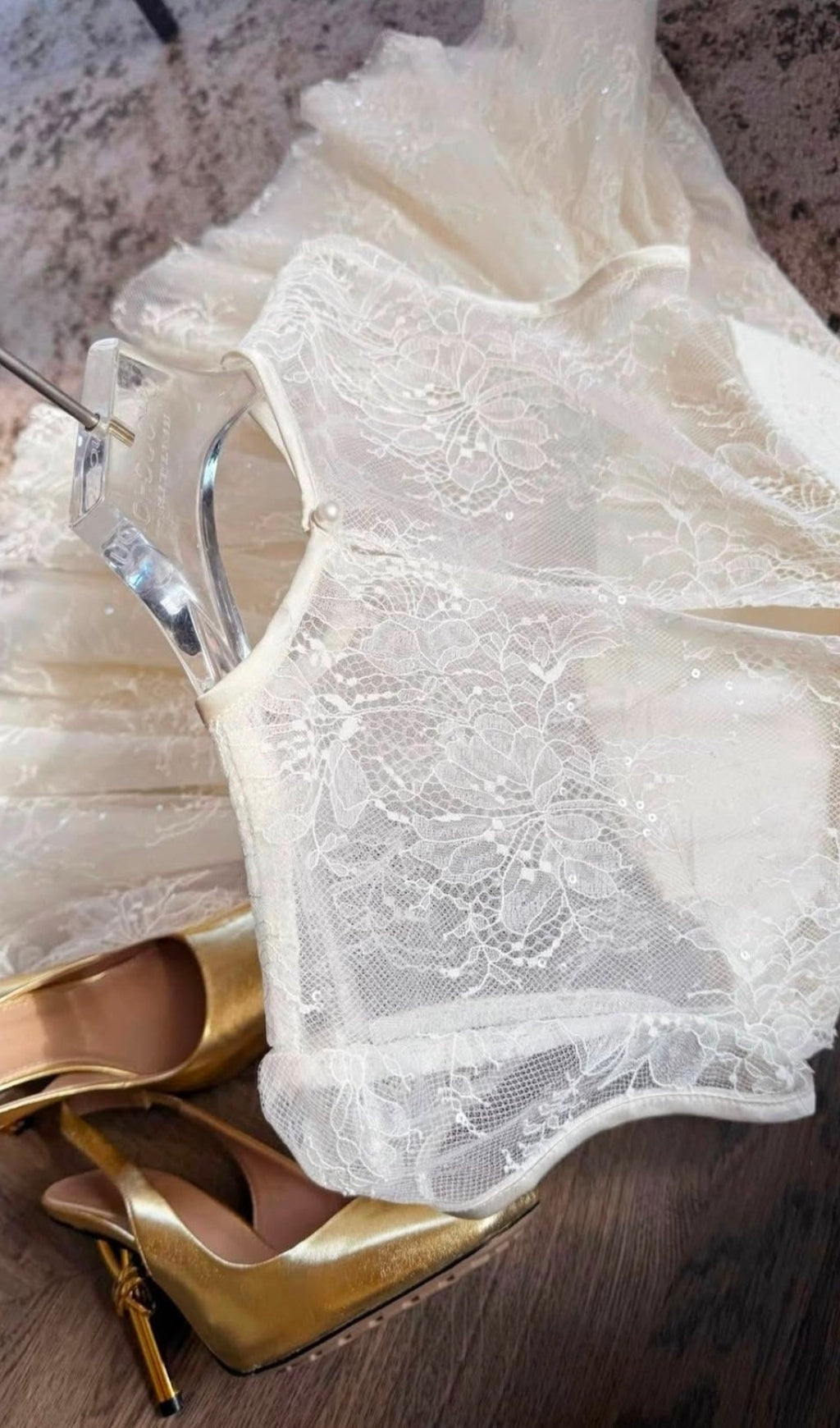 SARAH LACE MINI DRESS