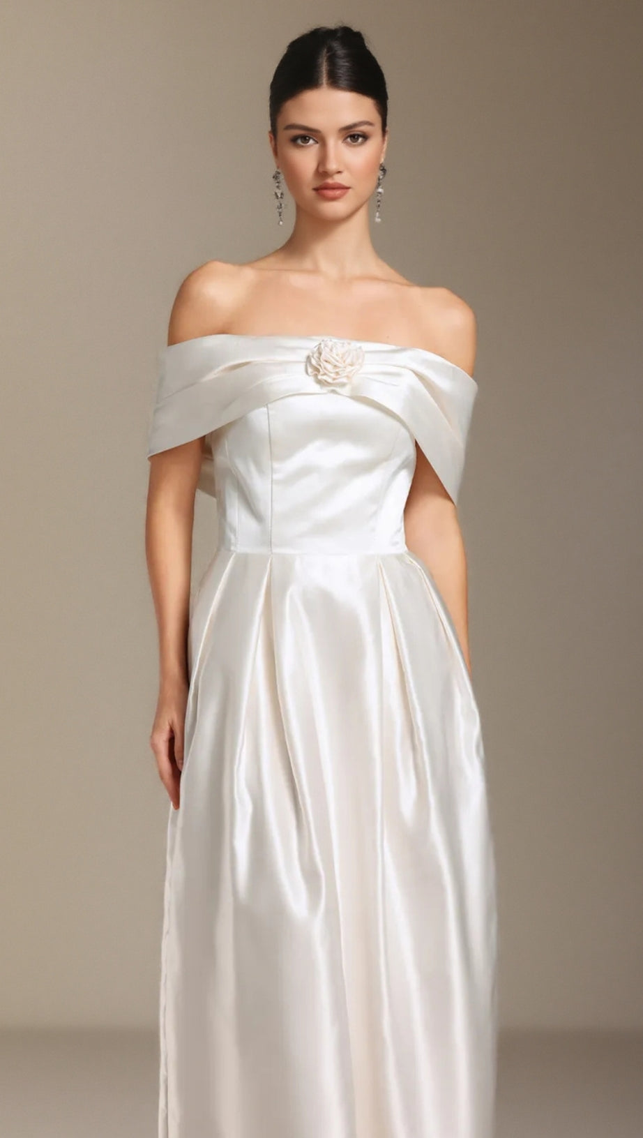 DONNA BARE SHOULDERS FLOWER CYLINDER MAXI DRESS IN WHITE