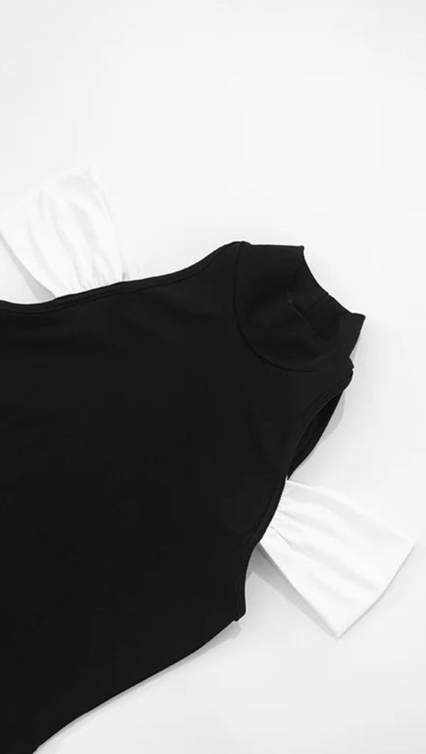 AIIZIE BLACK-WHITE PANEL SLEEVELESS GATHERED HALTER MINI DRESS - product image