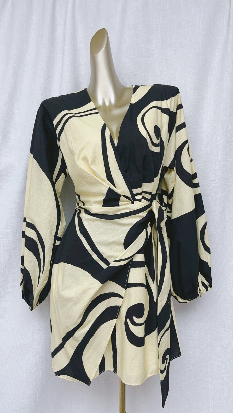 OCEANIC SWIRL V-NECK PUFF SLEEVE MINI DRESS