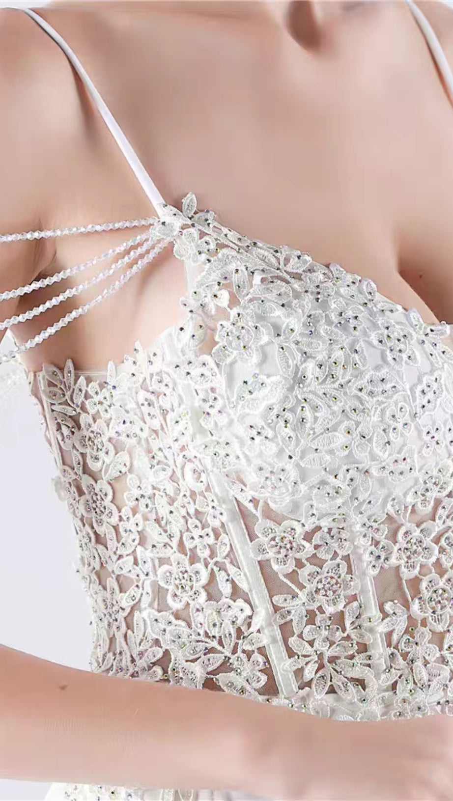 FLOWER BEAD CORSET MAXI DRESS IN WHITE