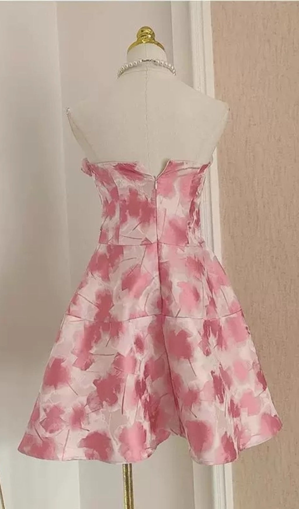 AIIZIE 3D FLORAL JACQUARD MINI DRESS IN PINK - product image
