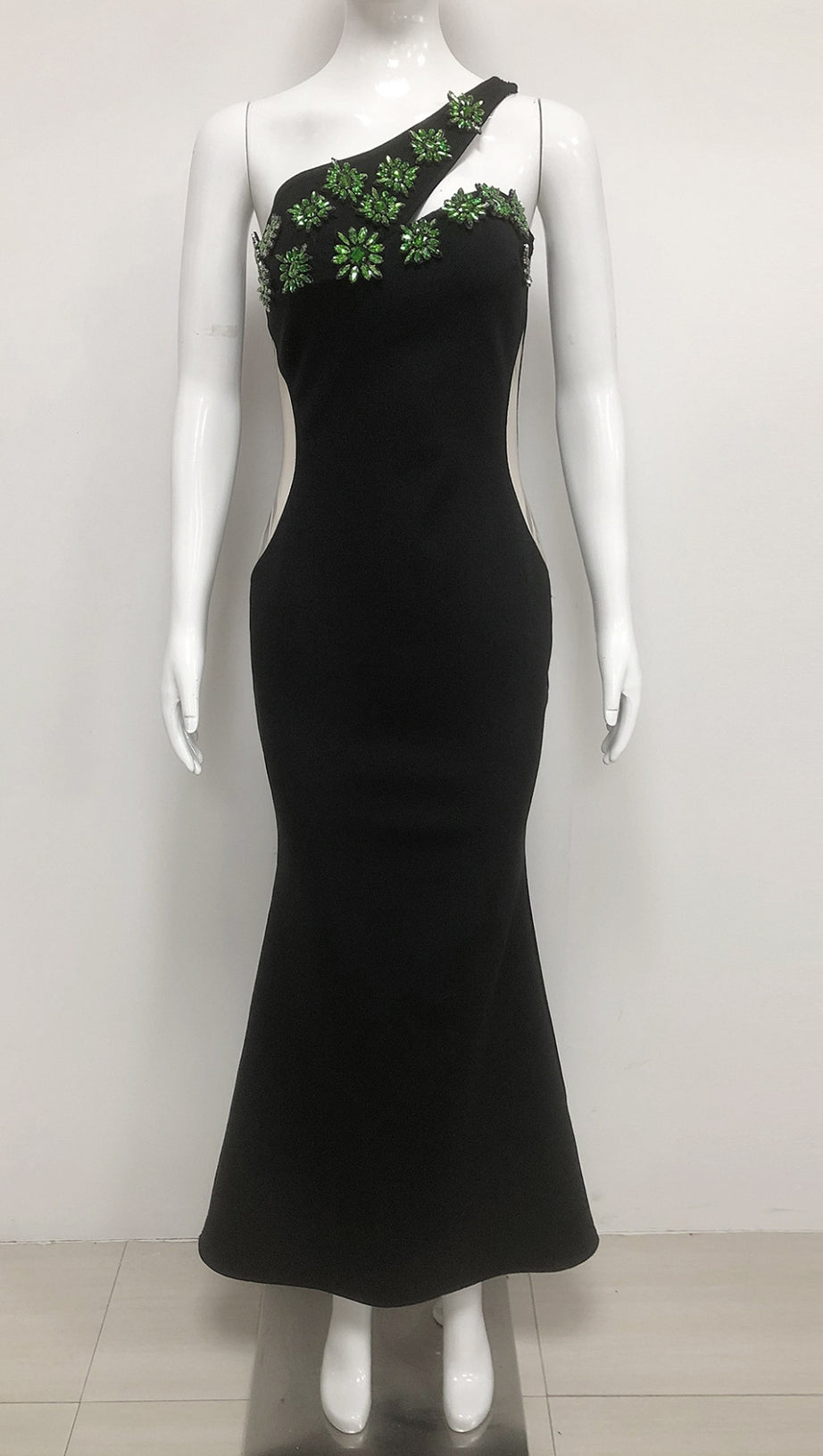 ONE - SHOULDER GREEN - CRYSTAL - EMBELLISHED MERMAID GOWN IN BLACK