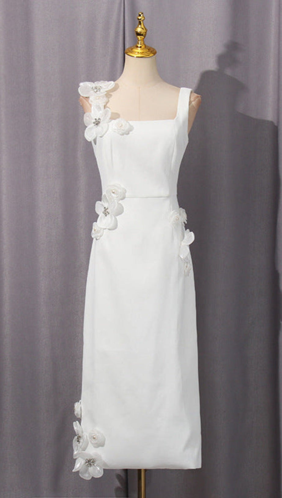 SABRINA 3D FLOWER MIDI DRESS IN WHITE