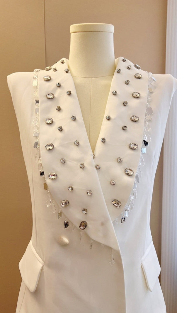 AIIZIE WHITE V-NECK SLEEVELESS DIAMOND MIDI SUIT TOP - product image