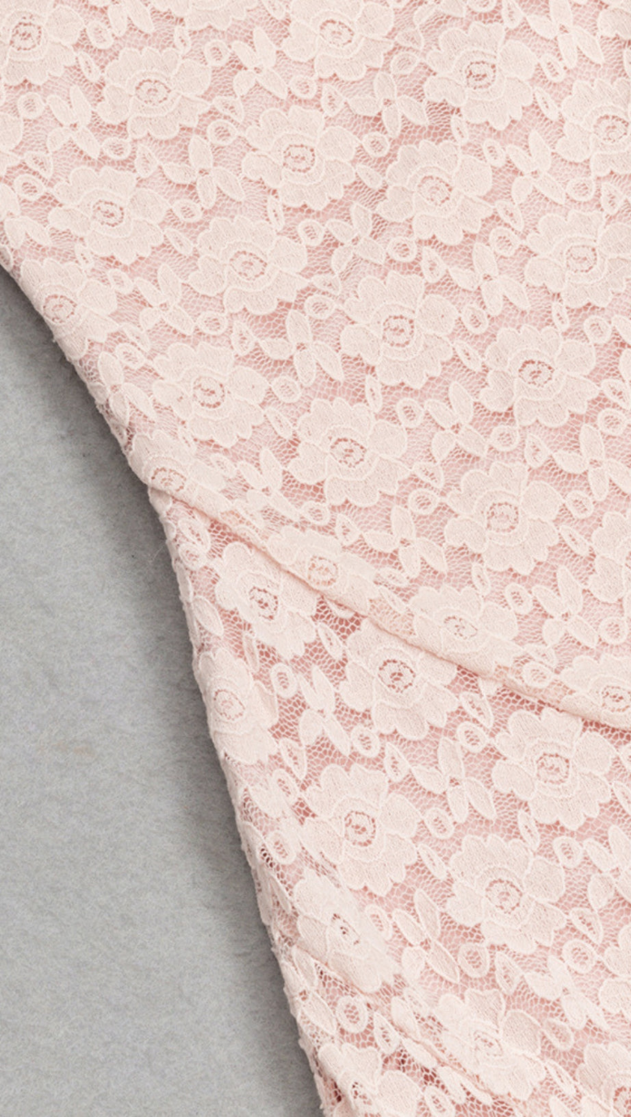 STRAPLESS LACE RUFFLED MIDI DRESS IN LIGHT PINK