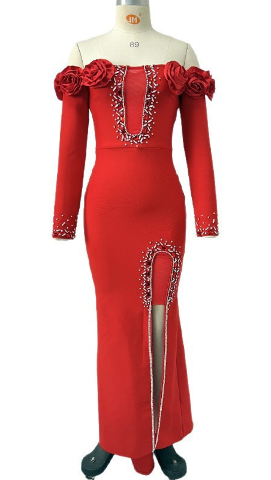 Schulterfreies Kleid mit Blumenbesatz und Strassverzierung in Rot