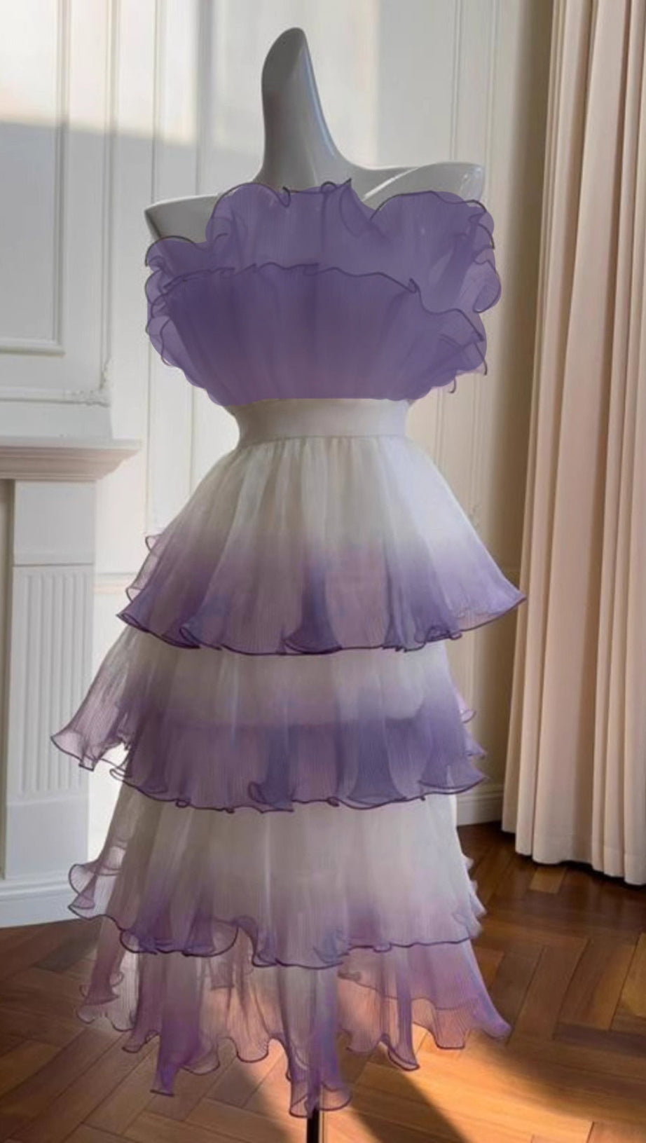 MINI ABITO A STRATI CON VOLANT E PLISSETTATURE VIOLA