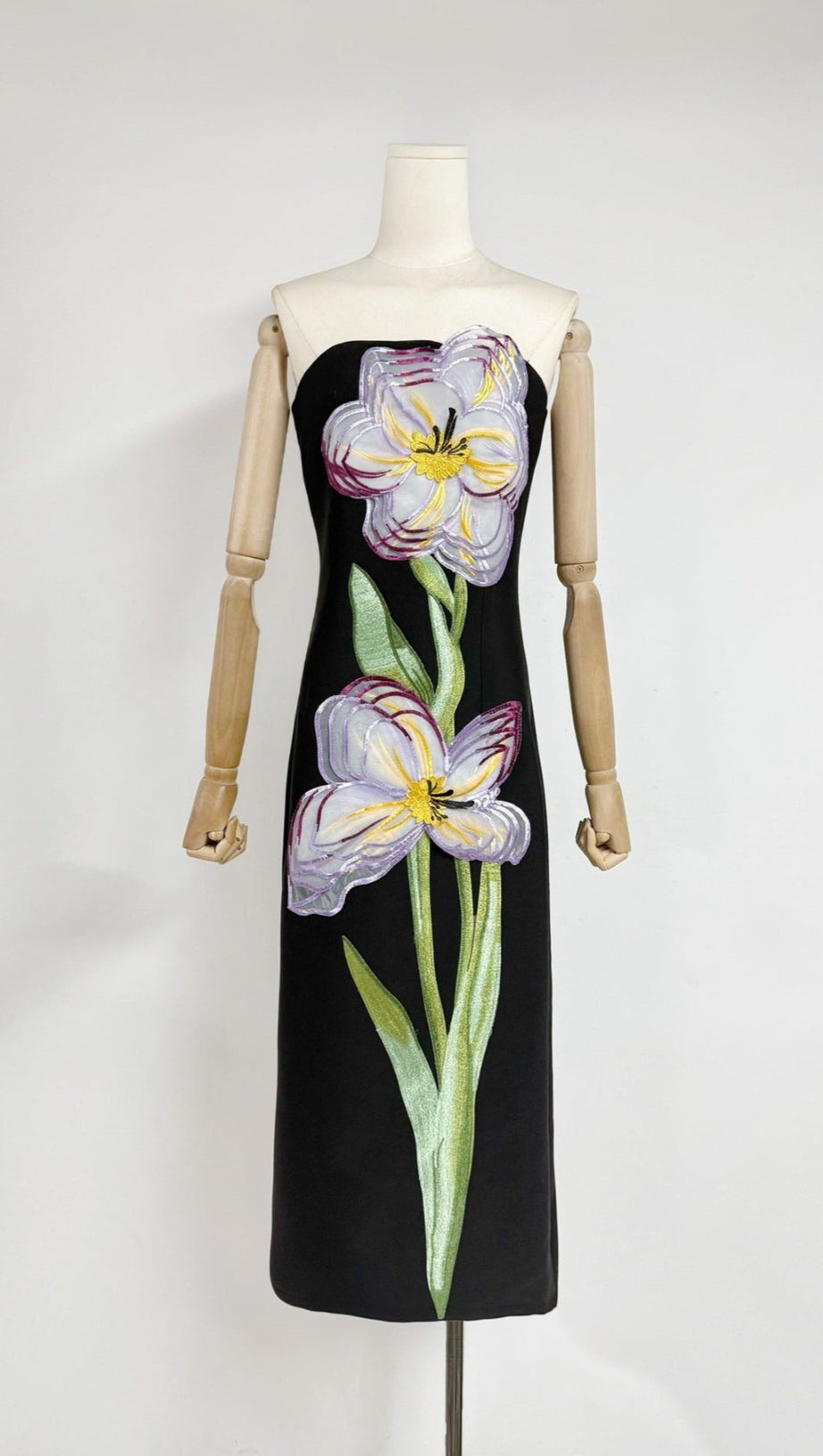 SUZANNE APPLIQUÉ FLORAL BUSTIER MAXI DRESS IN BLACK
