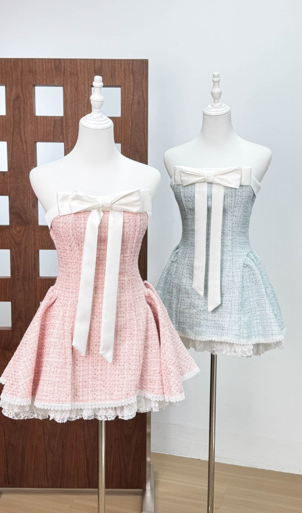 AIIZIE BOW WOVEN LACE TUBE TOP MINI DRESS IN PINK - product image