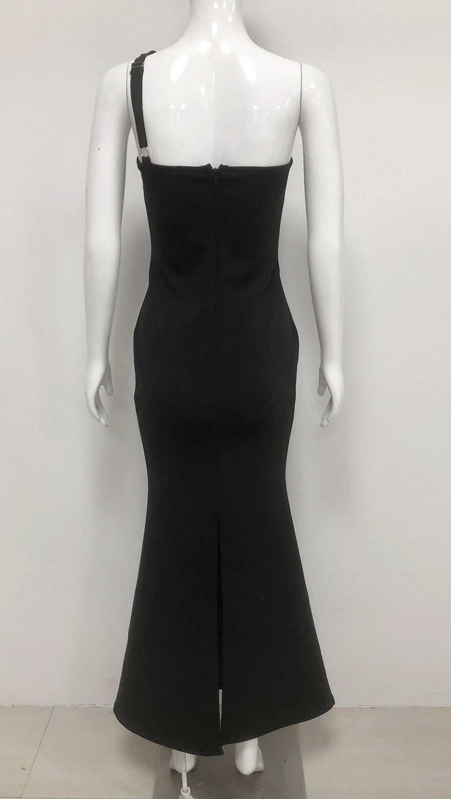 ONE - SHOULDER GREEN - CRYSTAL - EMBELLISHED MERMAID GOWN IN BLACK