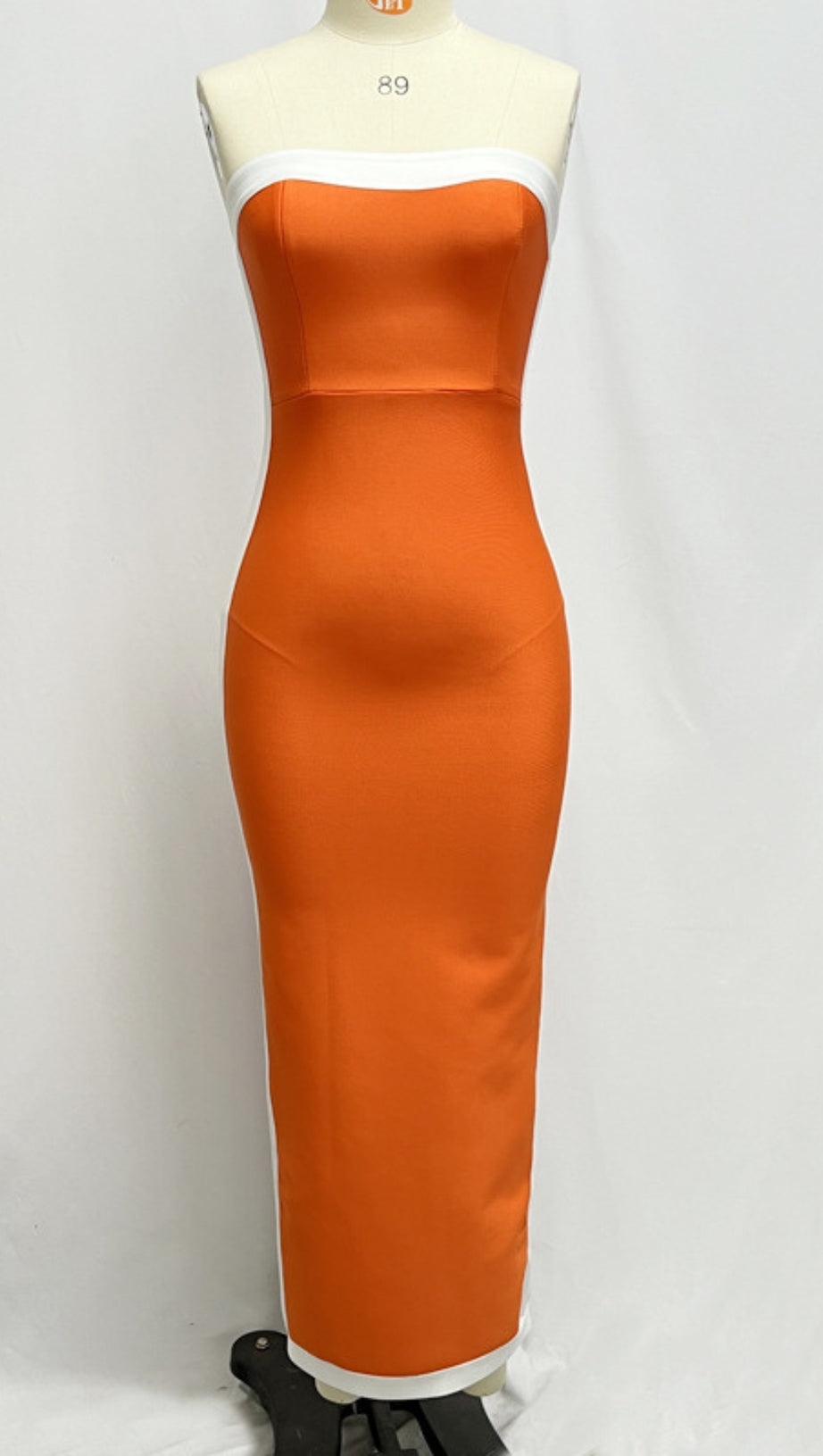 STRAPLESS COLOR - BLOCK BANDAGE MIDI DRESS IN ORANGE