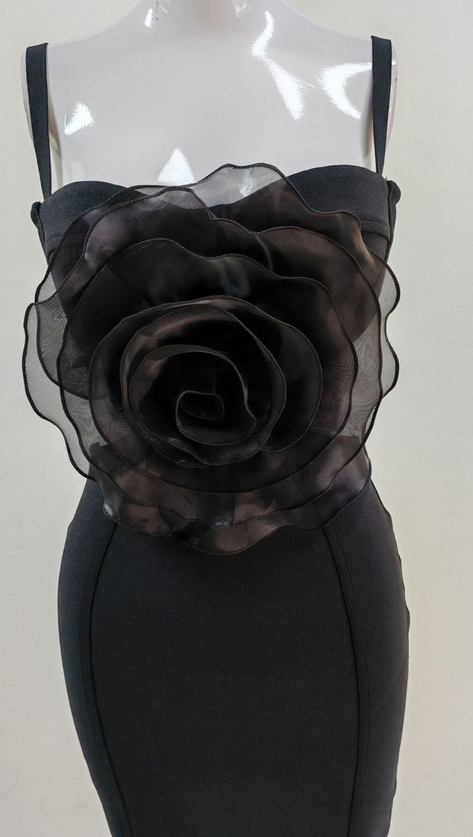 JACEY MESH FLOWER BANDAGE MIDI DRESS