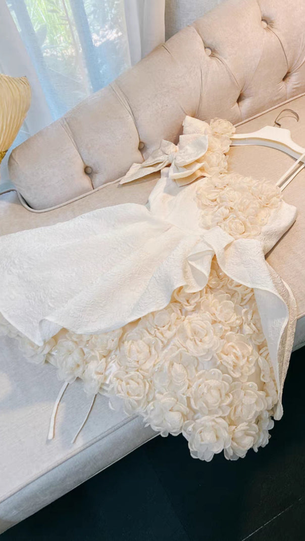 AIIZIE FLOWER MINI DRESS IN BEIGE - product image