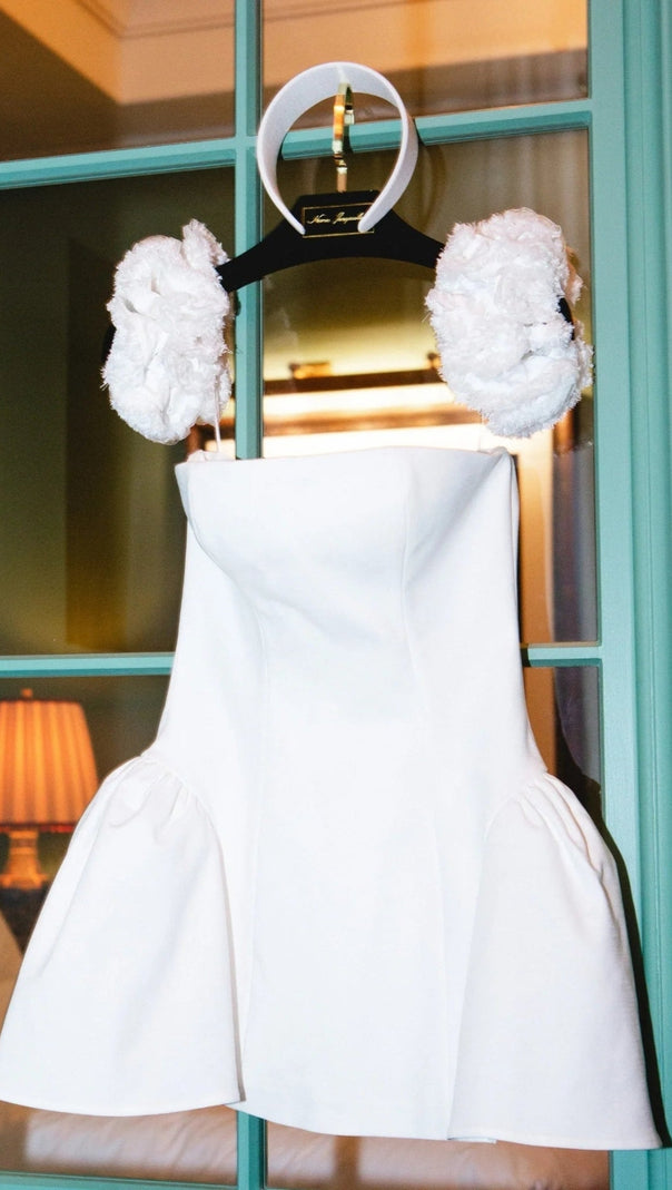 AIIZIE SHERRY FLOWER STRAPLESS PUFFY MINI DRESS IN WHITE - product image