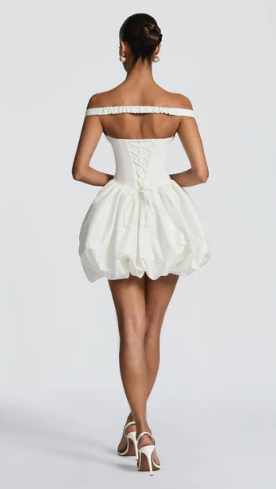 MINI ABITO A VOLANT SENZA SPALLINE CON SCOLLO A V E MARGHERITA - AVORIO