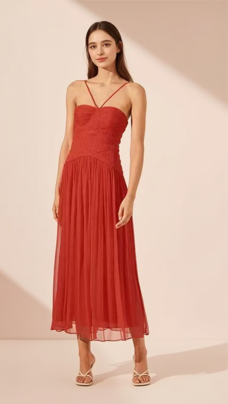 trägerloser Bodysuit, plissiertes rotes langes Midikleid