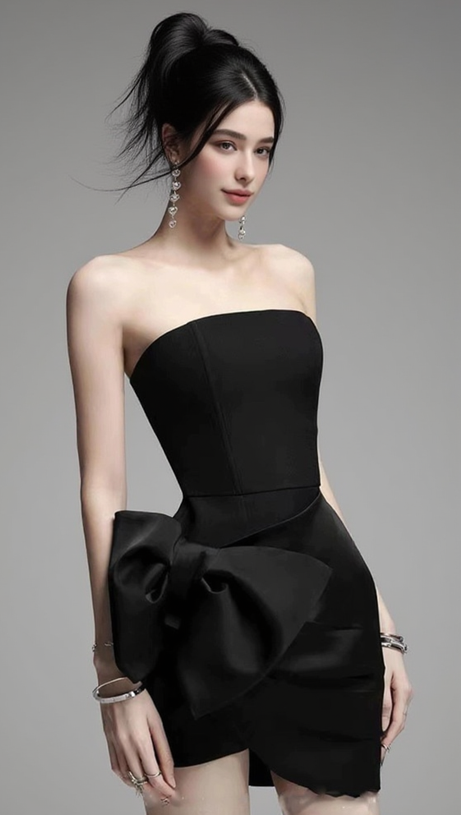 Aurora – Trägerloses Minikleid „ROSE BOW“ in Schwarz 