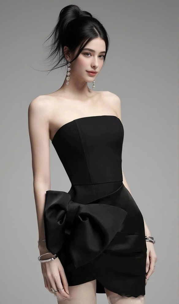 Aurora – Trägerloses Minikleid „ROSE BOW“ in Schwarz 