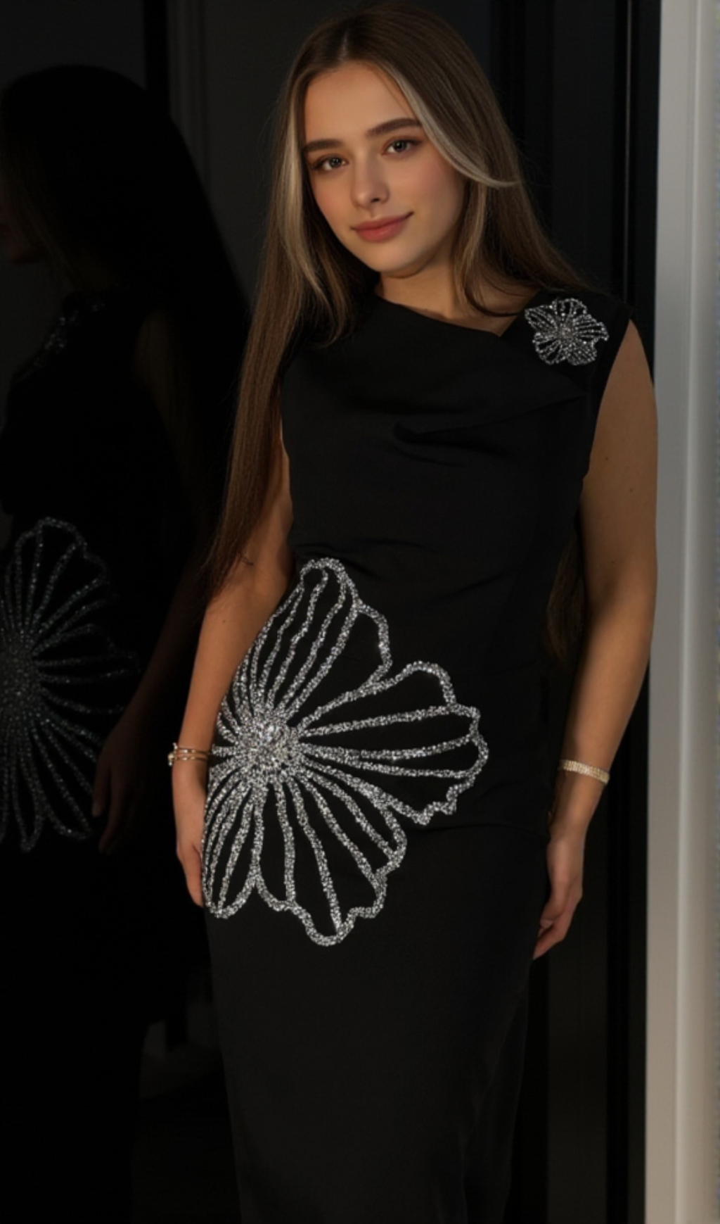 SLEEVELESS STRAIGHT-LEG FLOWER MAXI DRESS BLACK