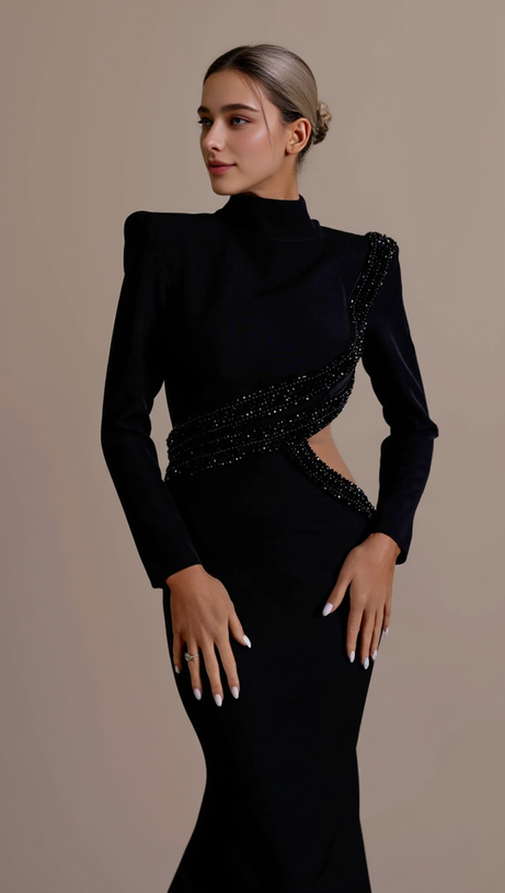 Angela – Figurbetontes Maxikleid im Bandage-Stil mit Diamant-Ausschnitt in Schwarz