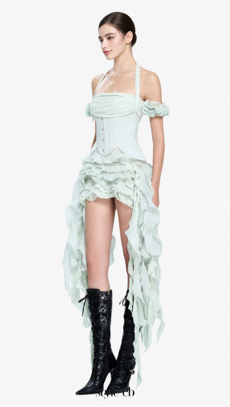 ELVA MINI ABITO CON SCOLLO A V, FIORI TRIDIMENSIONALI E NAPPE IRREGOLARI IN MENTA